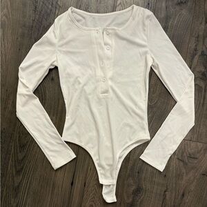 nwot NEVER BEEN WORN bodysuit